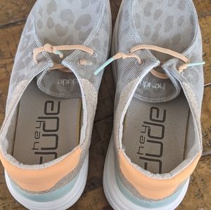 Hey Dude Wendy Funky leopard Shoe US 7  Shine NWOT